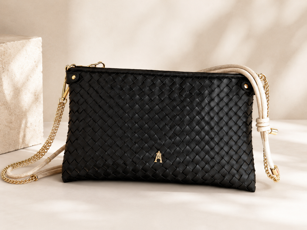 Pochette Pillow Tressé 3D Noir – Craie Studio